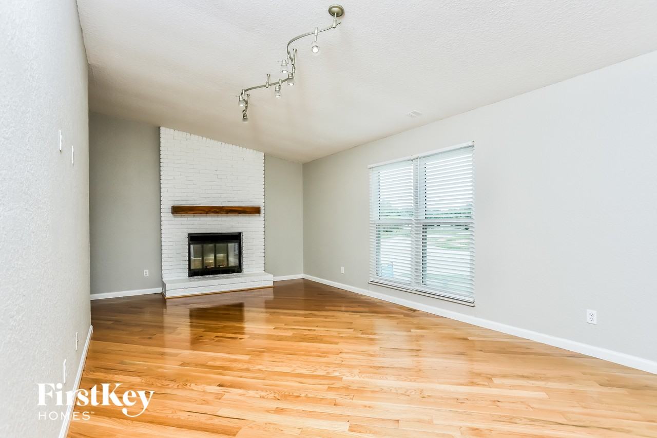 4332 Meadowgreen Trails Dr - Photo 2 of 15