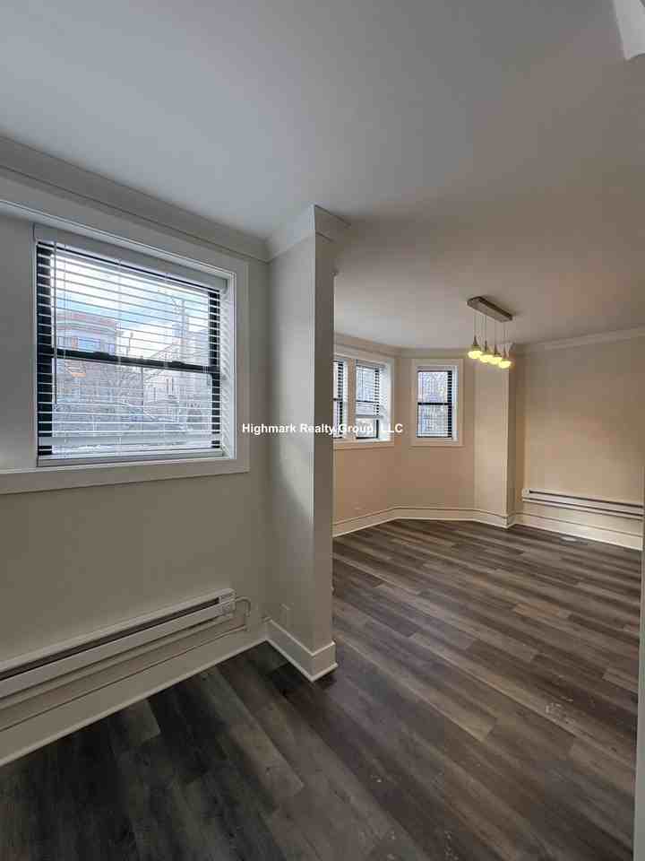 3819 N Greenview Ave #2EGRDN - Photo 7 of 19