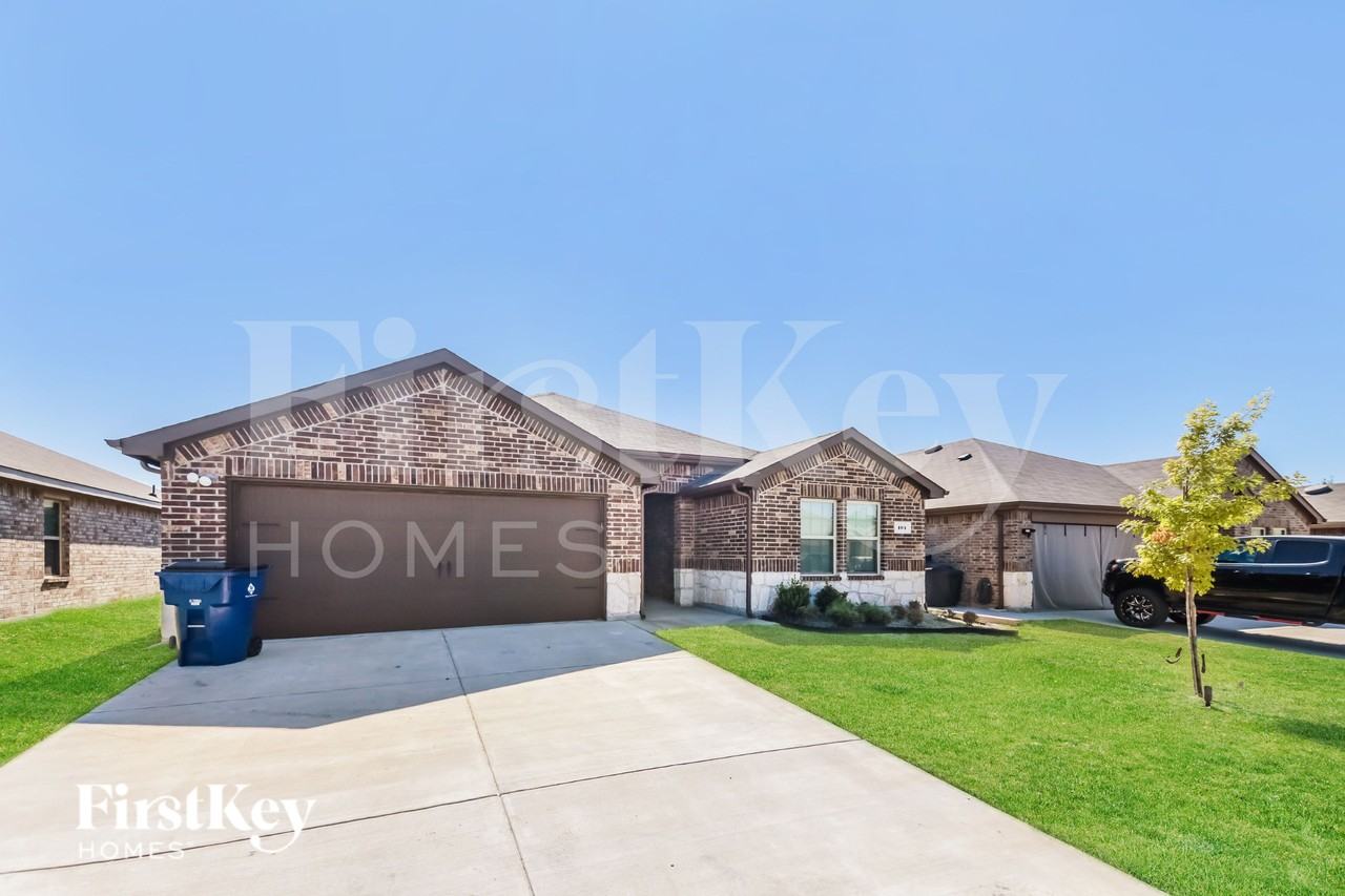 104 Easy Goer Trl - Photo 2 of 16