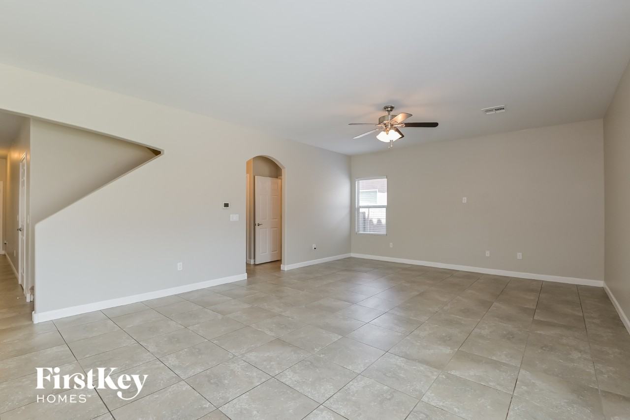 12191 E Metz Dr - Photo 2 of 15