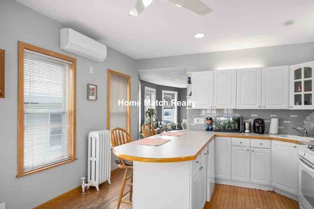 Lambert Ave #2 - Photo 3 of 10