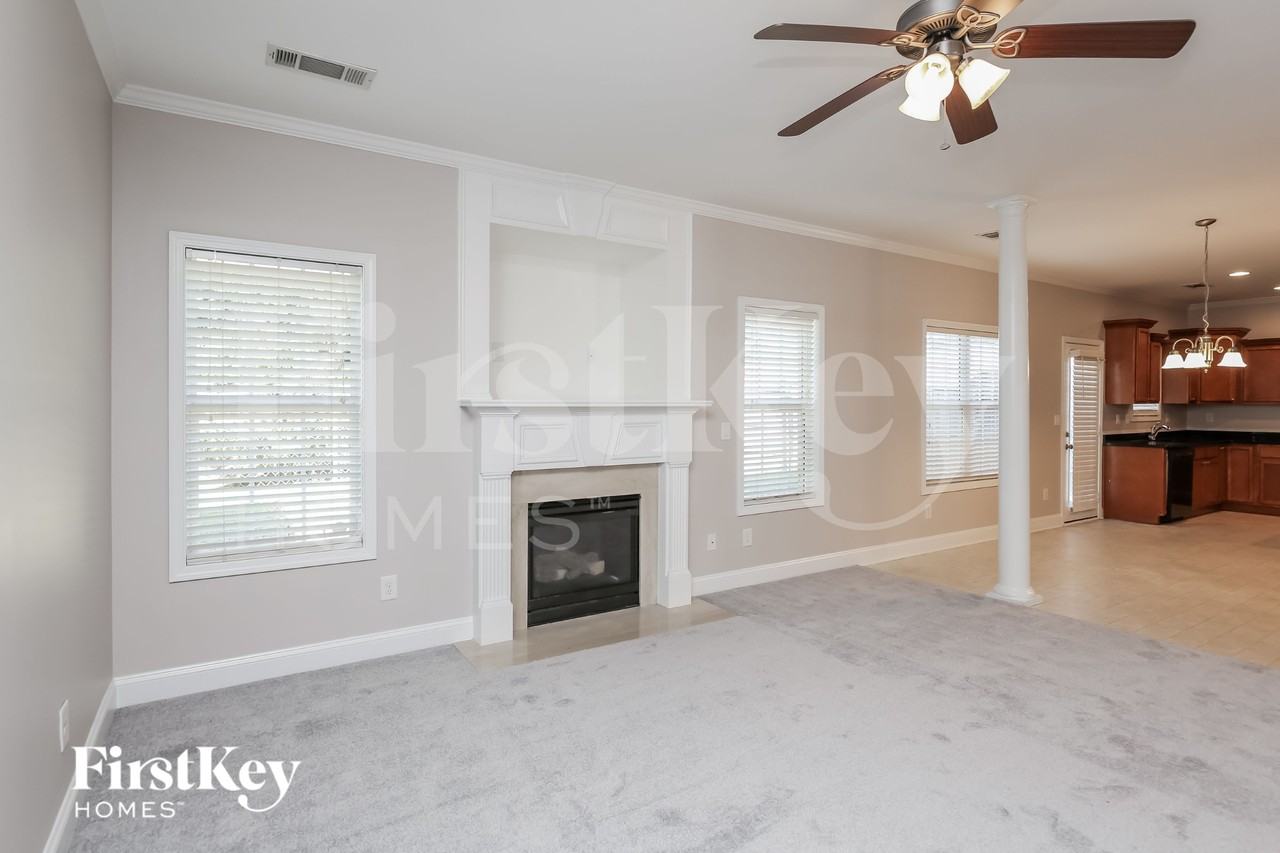 1097 Scenic Park Trl - Photo 3 of 15