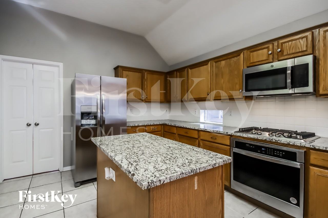 18015 Still Springs Ct - Photo 6 of 15