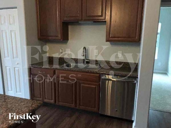 217 Weeping Willow Run Dr - Photo 7 of 10