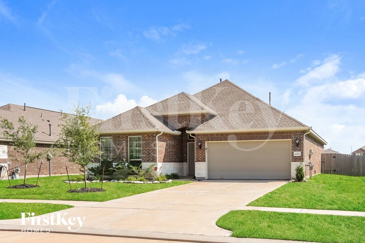 6211 Kolle Dr - Photo 2 of 15