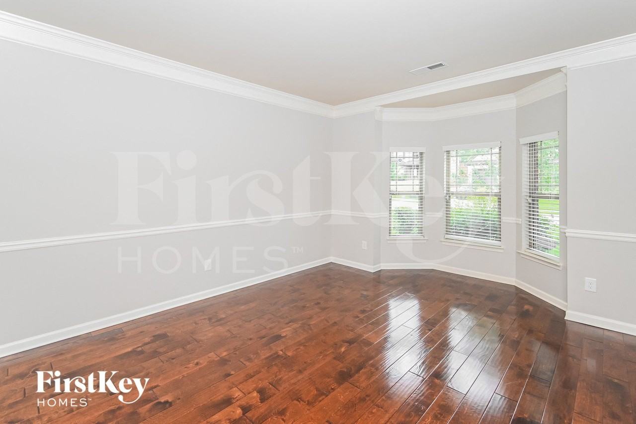 1087 Sly Fox Run - Photo 7 of 15