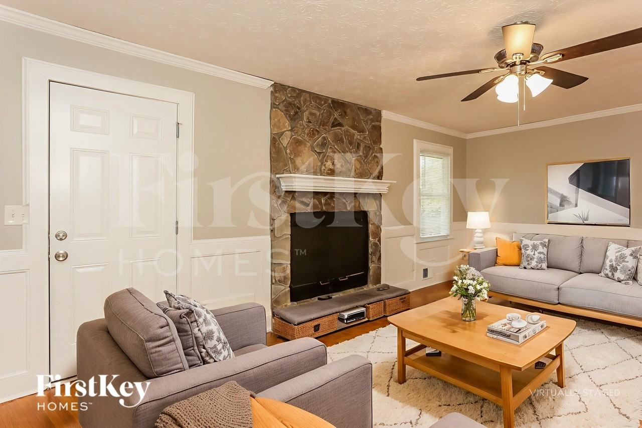 2586 Kings Pistol Ct - Photo 5 of 19