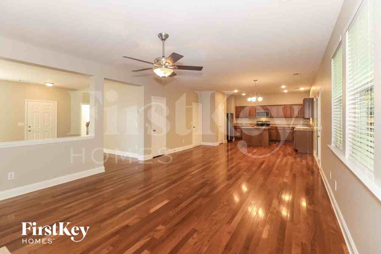 422 Howell Xing - Photo 5 of 15