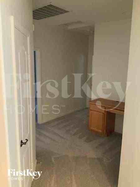 29365 N 67th Dr - Photo 4 of 16