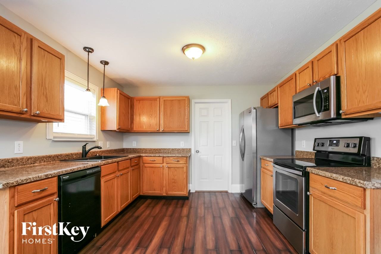 19438 Paxson Pl - Photo 4 of 15