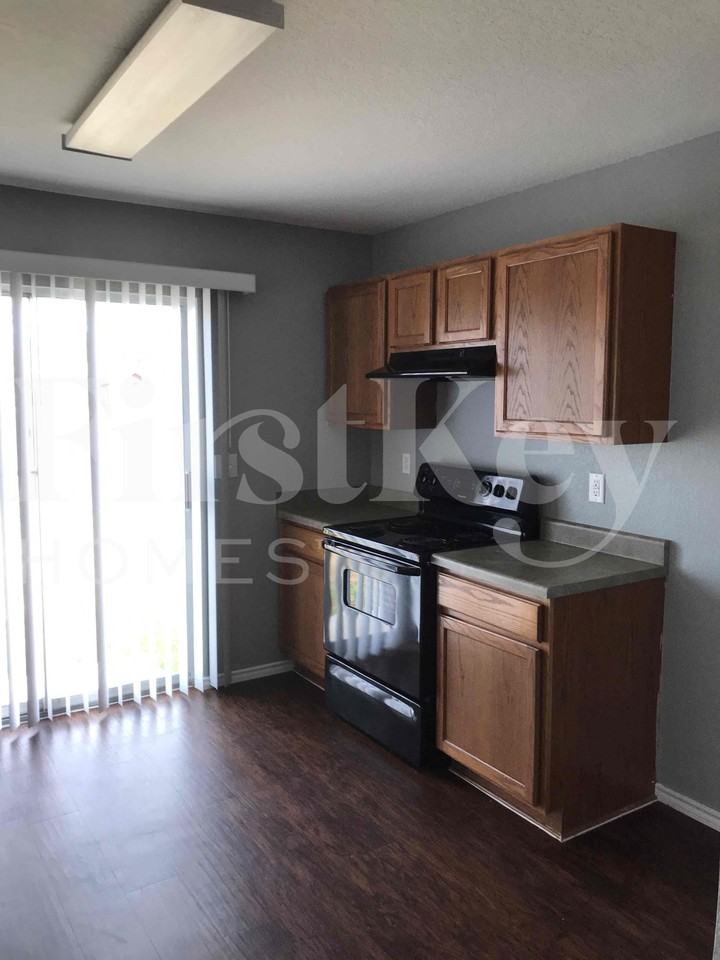 9655 Shorebird Ln - Photo 5 of 15