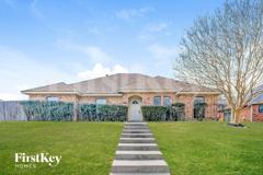 700 Robin Meadow Dr - Photo 1 of 1