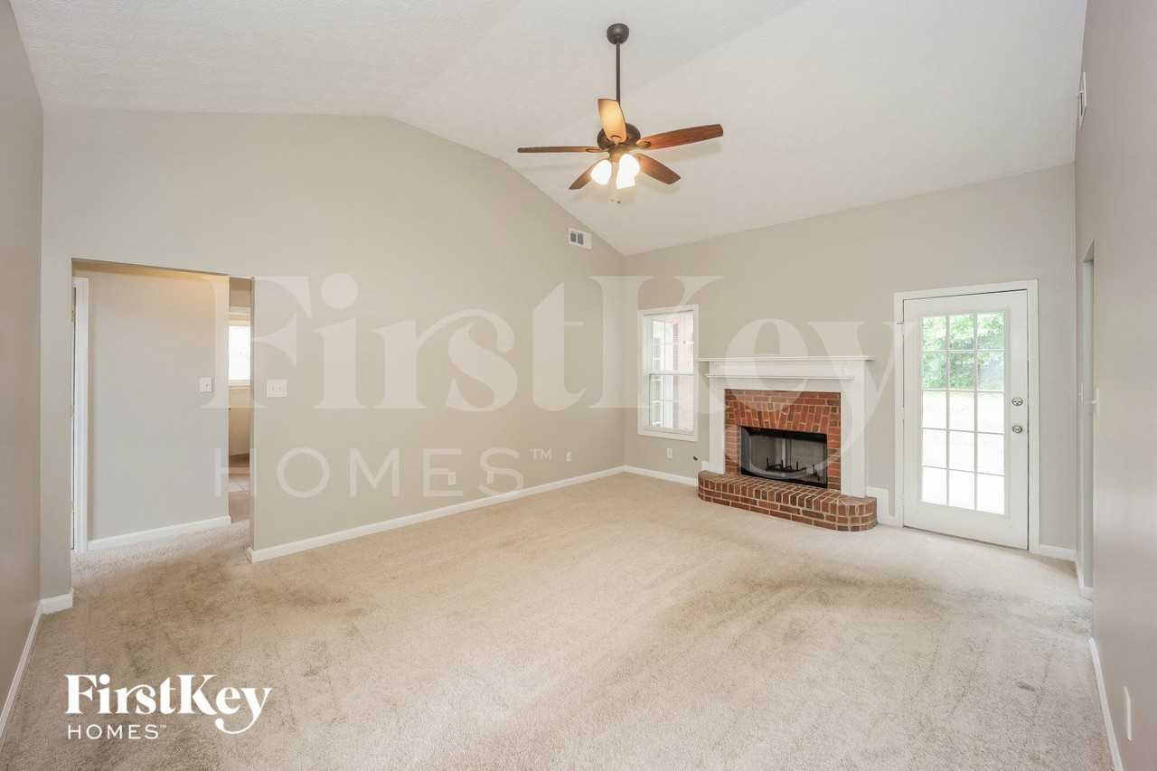 609 Togwatee Pass - Photo 3 of 17