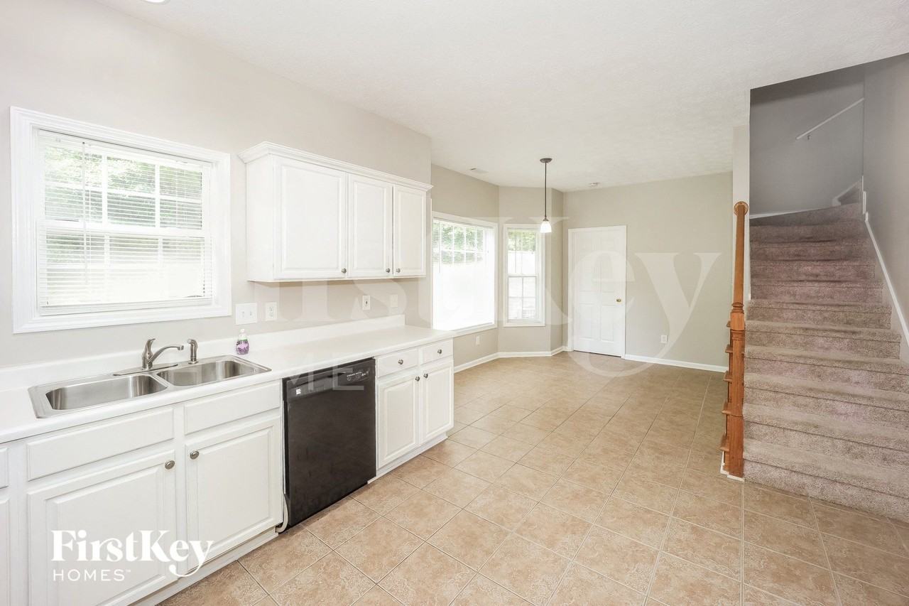 609 Togwatee Pass - Photo 7 of 17