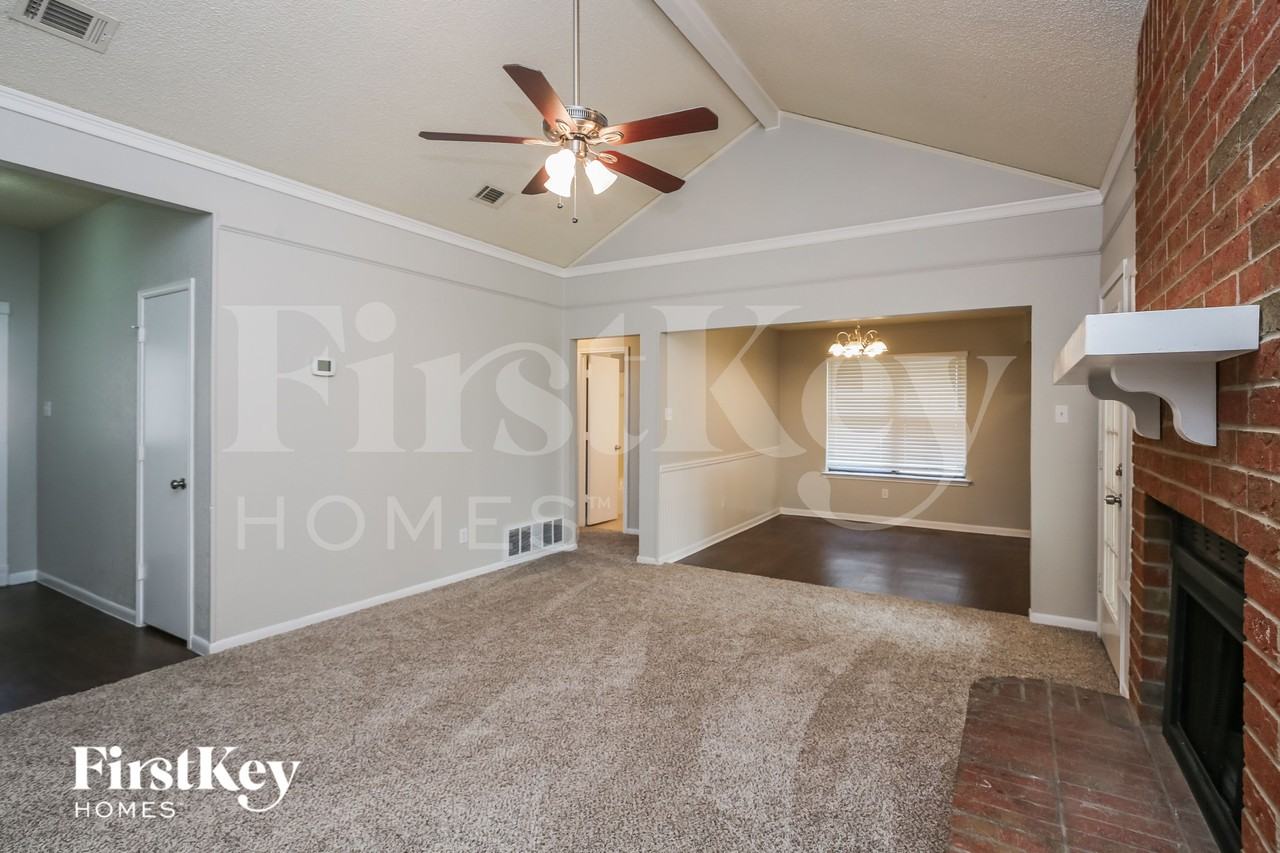 6008 Sundown Dr - Photo 4 of 18