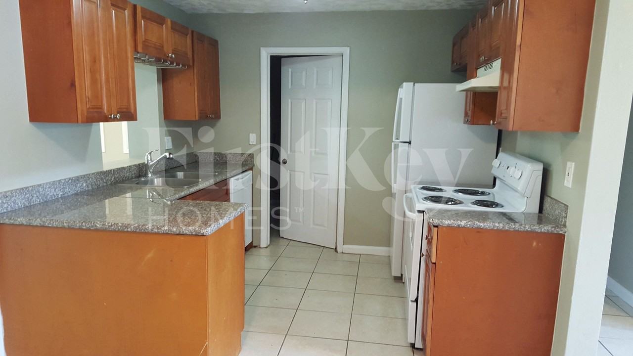 5970 Nwterrace - Photo 5 of 12