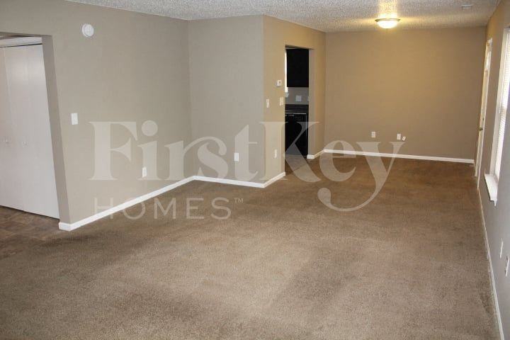 4366 Village Trace Ct - Photo 5 of 18