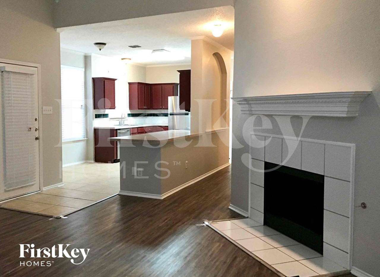 424 Valley View Dr - Photo 5 of 13