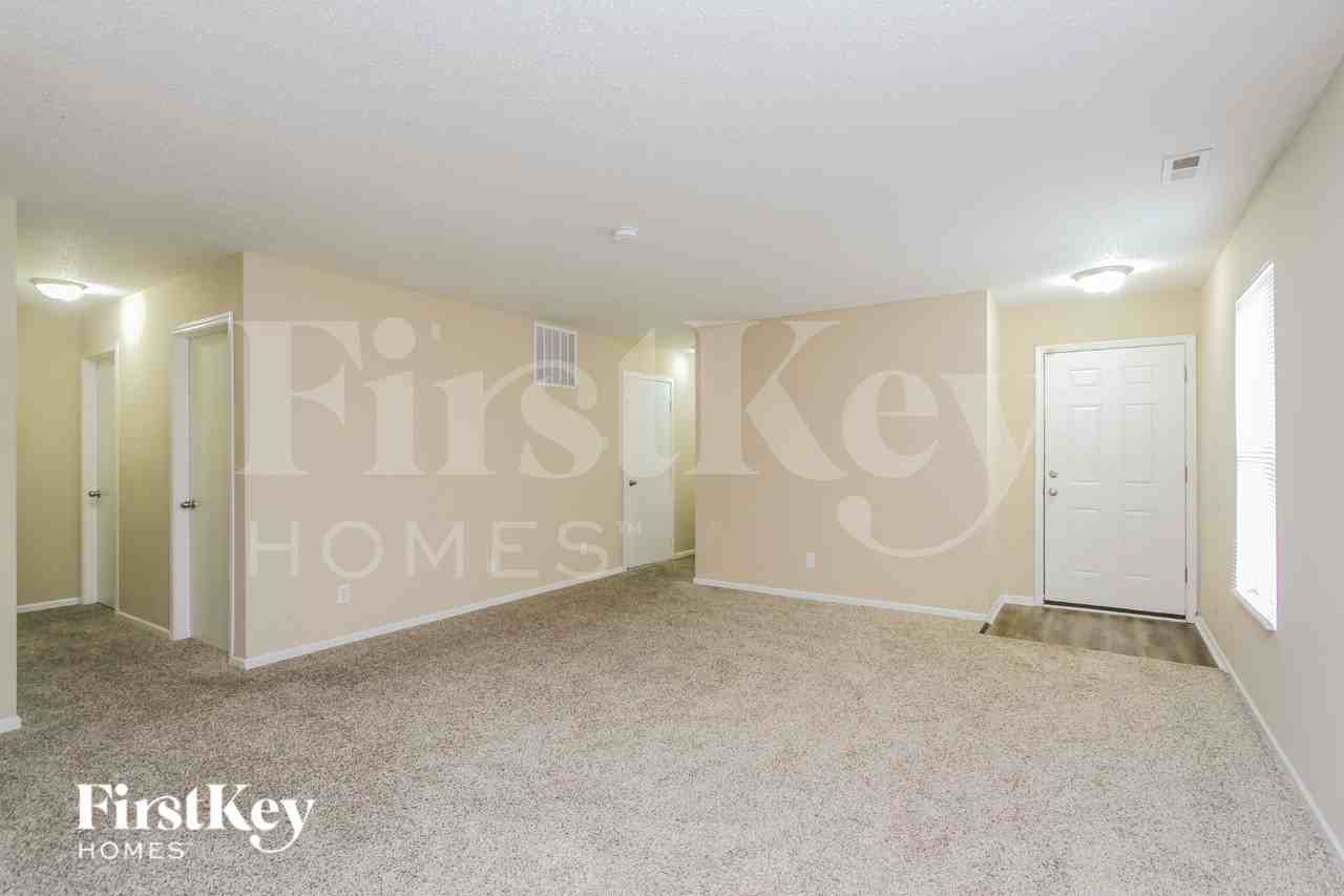 4122 Congaree Dr - Photo 4 of 19