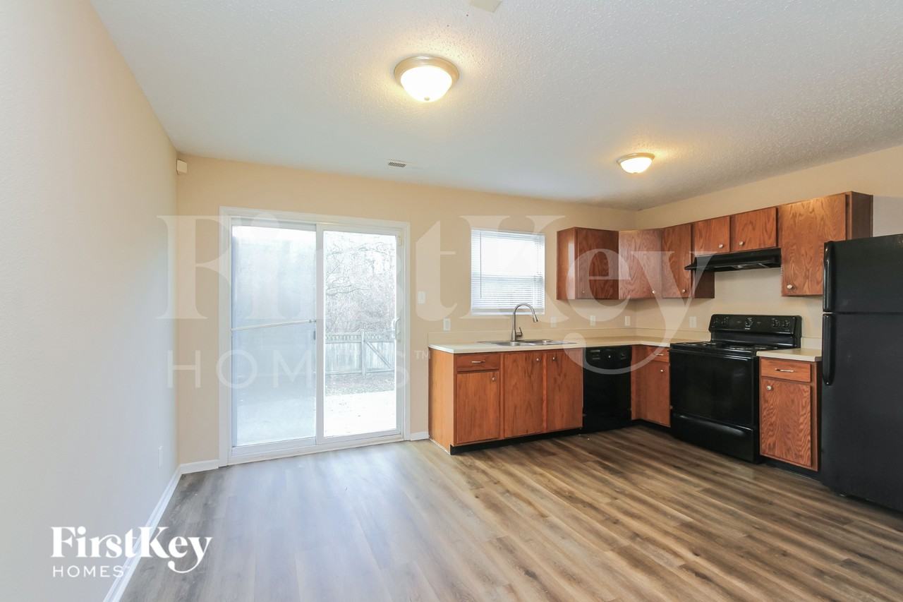 4122 Congaree Dr - Photo 6 of 19