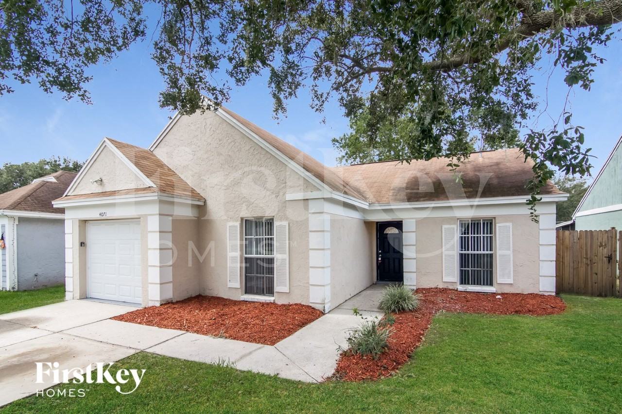 4071 Forecast Dr - Photo 2 of 15