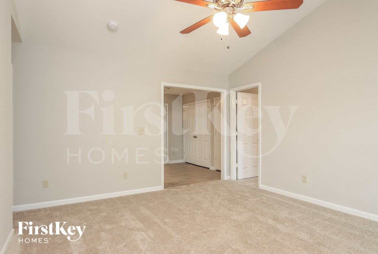 4 Franklinwood Dr - Photo 2 of 15