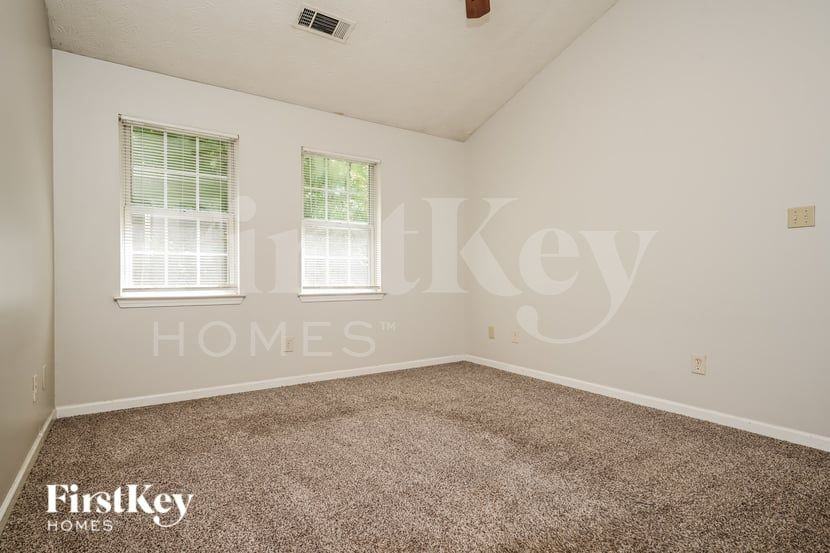 3827 Monarch Ct - Photo 6 of 16