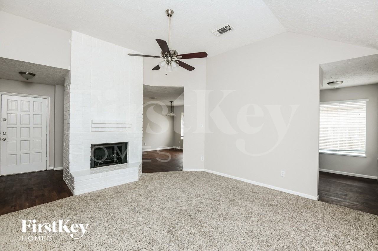 2609 Elder Rd - Photo 3 of 15