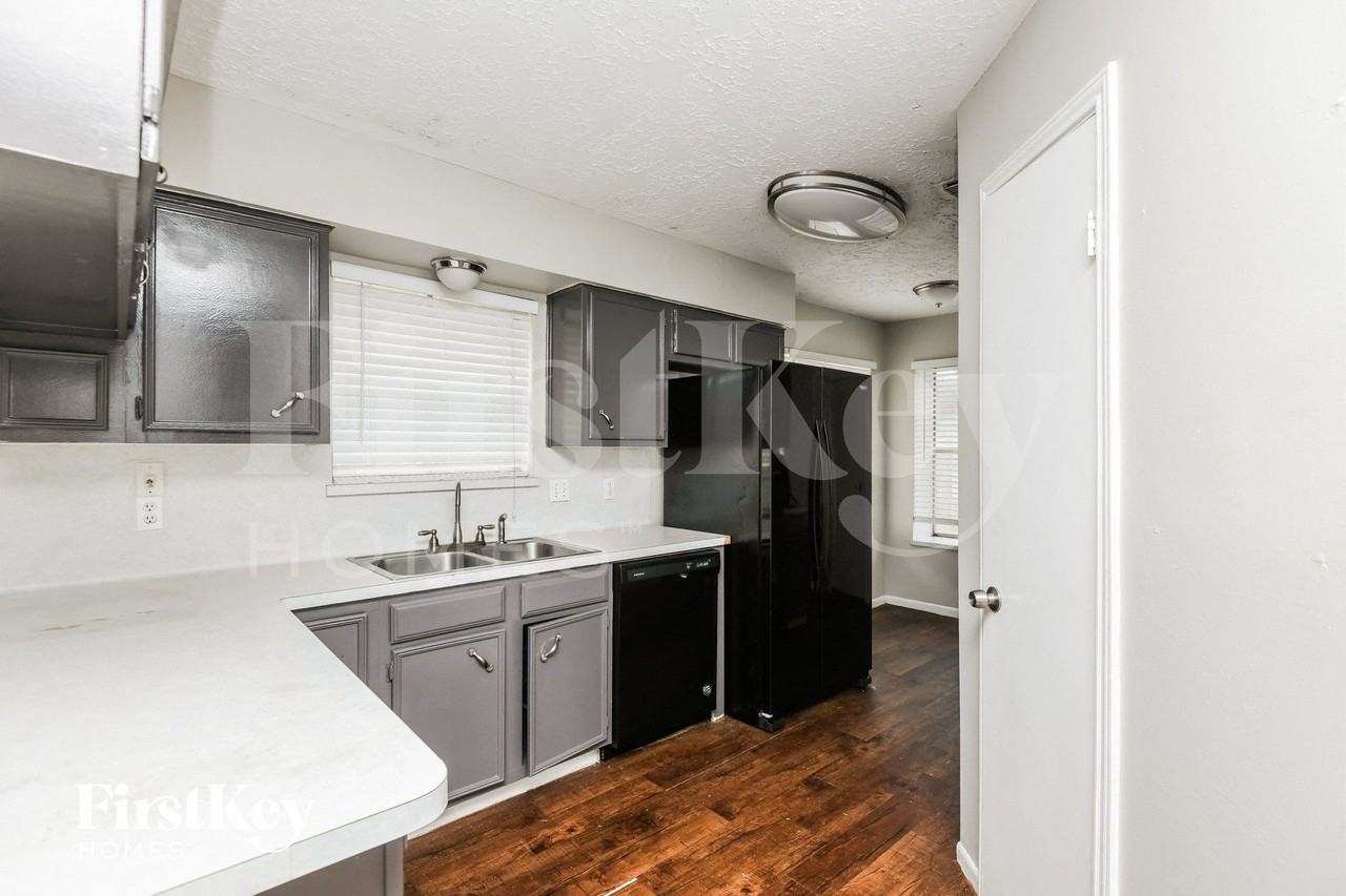 2609 Elder Rd - Photo 5 of 15