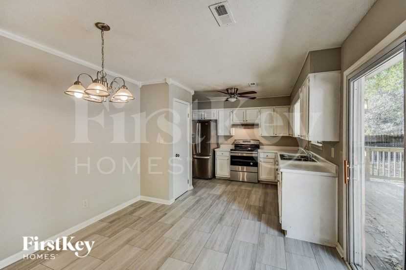 2215 Pup Run Dr - Photo 4 of 16