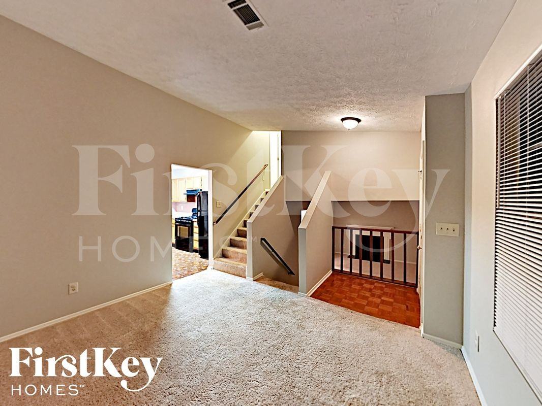 1998 Glenwood Downs Dr - Photo 3 of 15