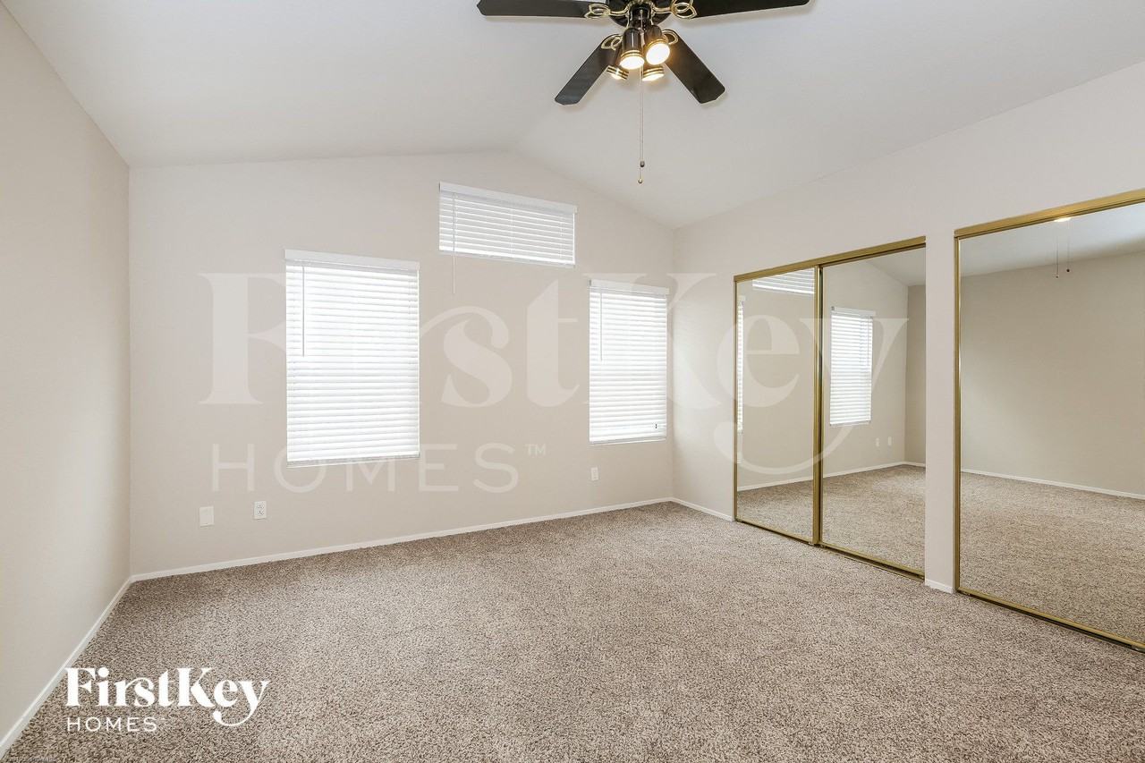 1800 Navajo Lake Way - Photo 7 of 15