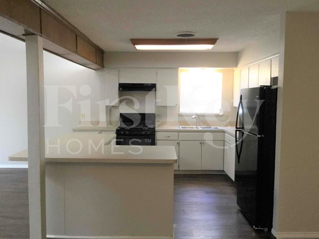 14807 Marsha Dr - Photo 5 of 18