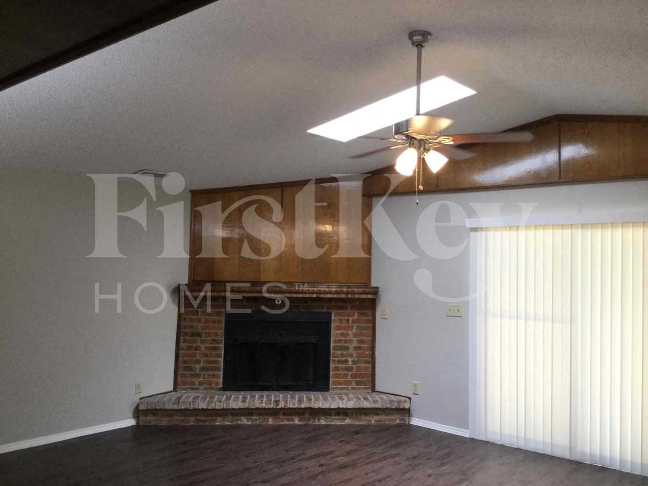 14807 Marsha Dr - Photo 7 of 18