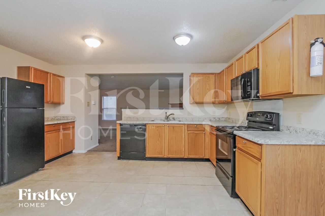 12401 Rose Haven Dr - Photo 5 of 15