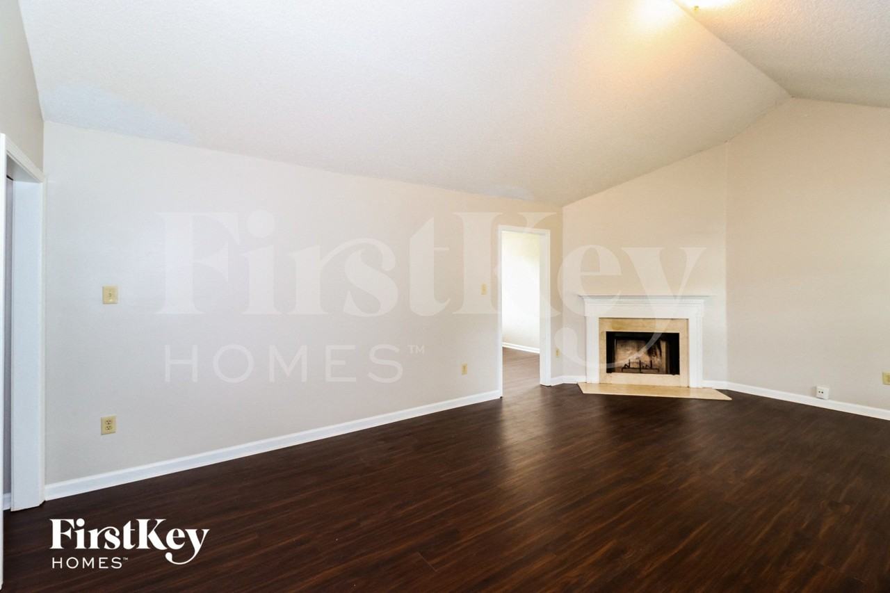 1209 Breezy Gate Dr - Photo 3 of 14