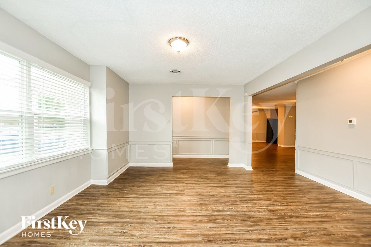 1020 Mary Dr - Photo 7 of 15