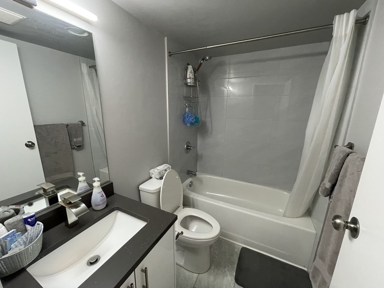 811 Helmcken Street #303 - Photo 3 of 28