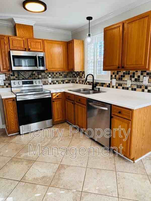 8929 New Windsor Pl - Photo 7 of 19