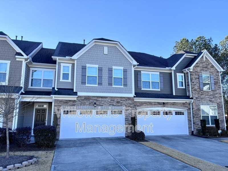 1056 Midvale Ave - Photo 2 of 37