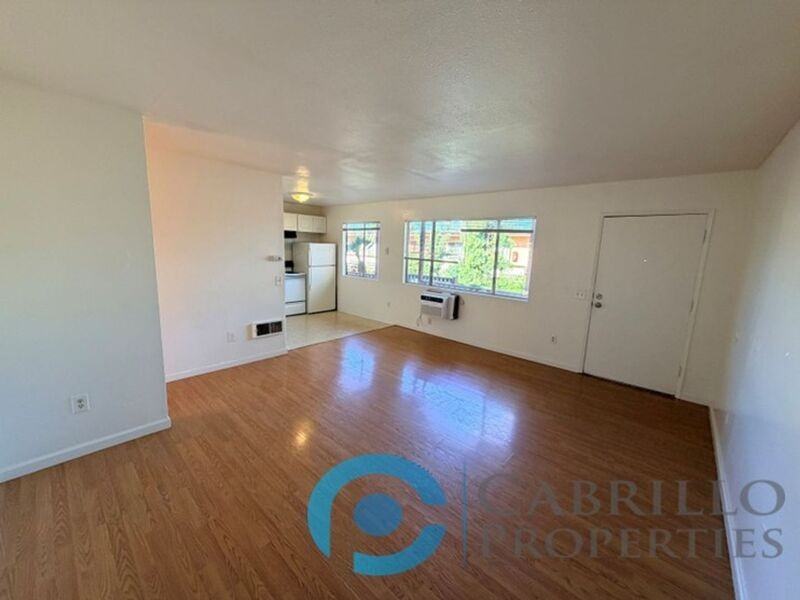 925 Martin Dr #13 - Photo 2 of 20