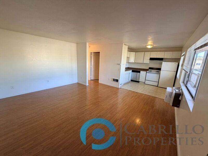 925 Martin Dr #13 - Photo 4 of 20