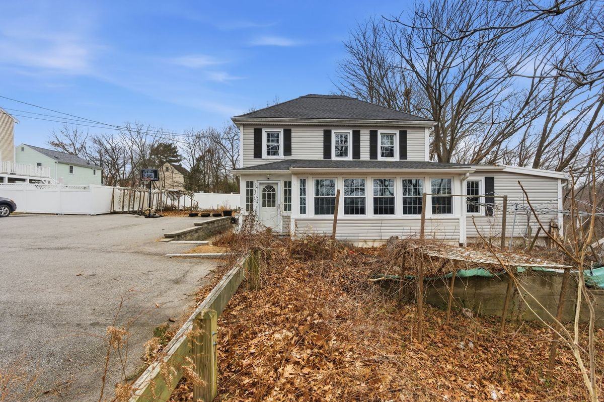 16 Floyd St - Photo 6 of 23