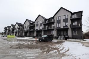 featured image of 824 Woolwich St #B130