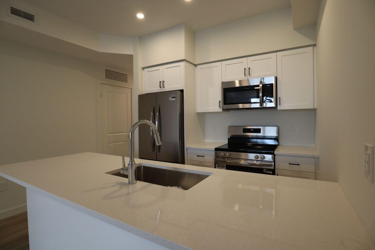 824 Woolwich St #B130 - Photo 5 of 23