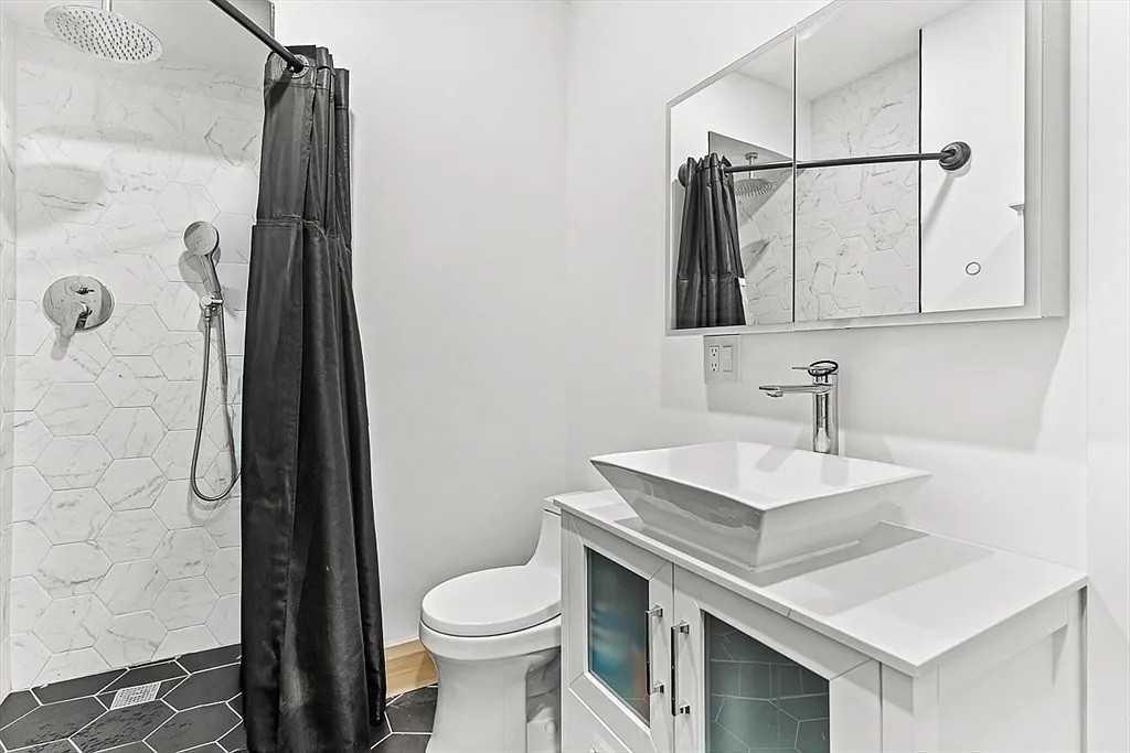 62 N Margin St - Photo 6 of 16