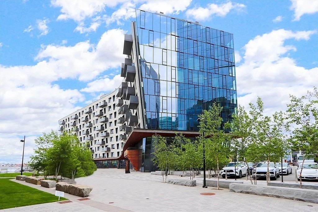 300 Pierblvd - Photo 4 of 24