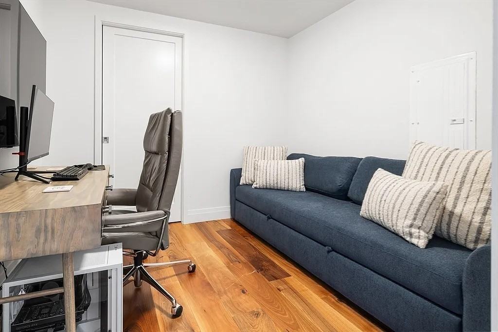 300 Pierblvd - Photo 6 of 24