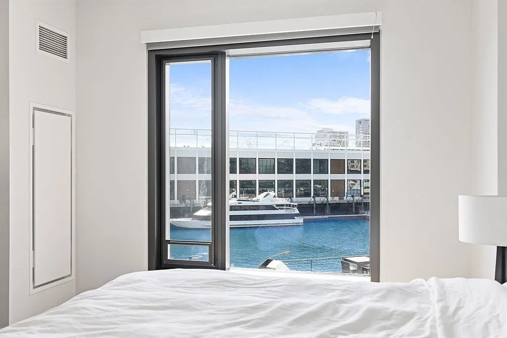 300 Pierblvd - Photo 7 of 24