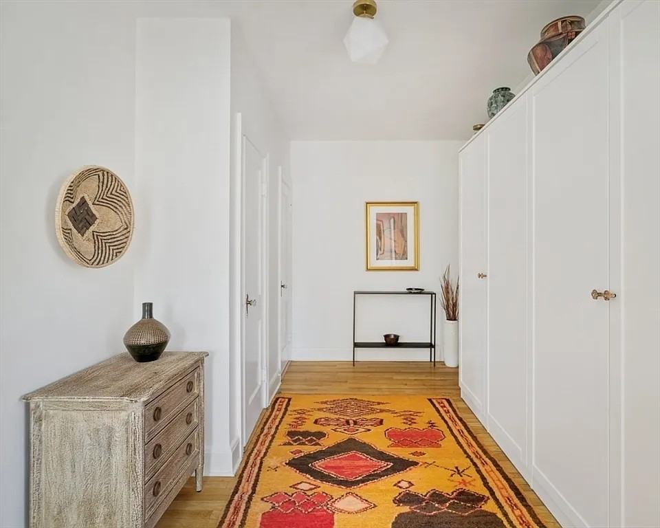 393 Broadway - Photo 6 of 30